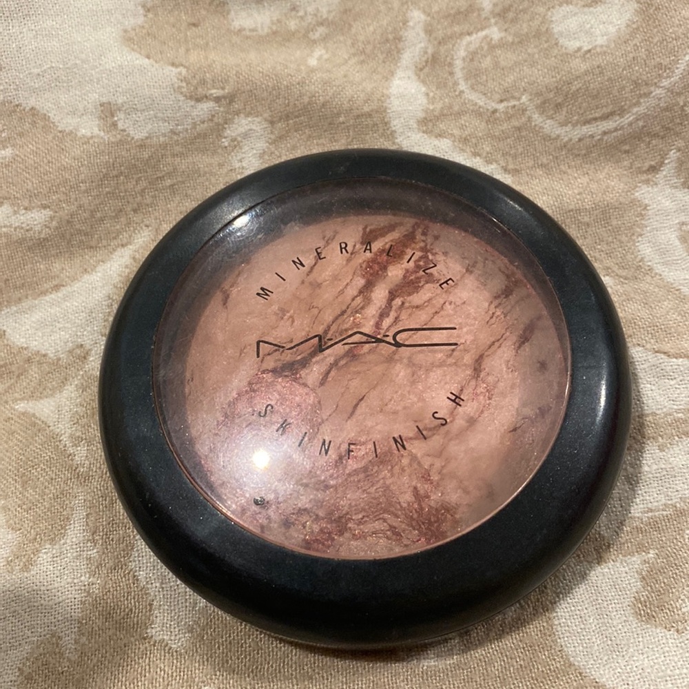 Discontinued MAC Petticoat